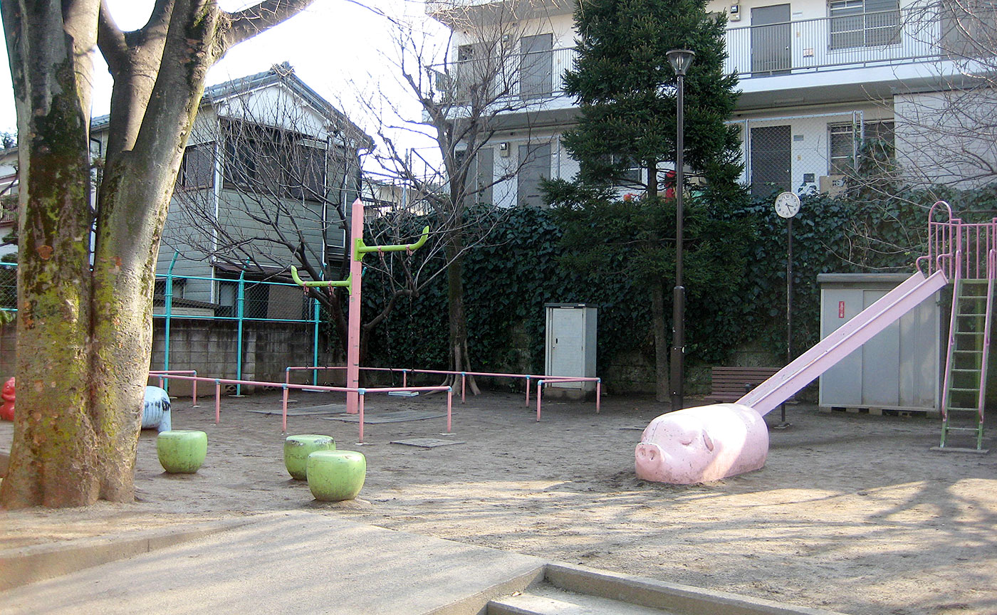 しらゆり児童公園