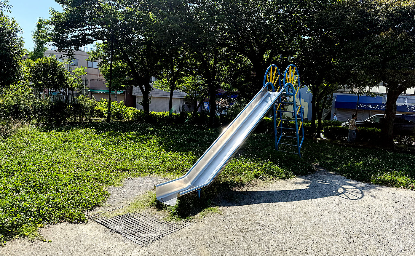滑り台