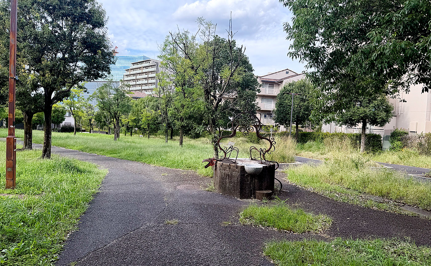 鶴牧東公園