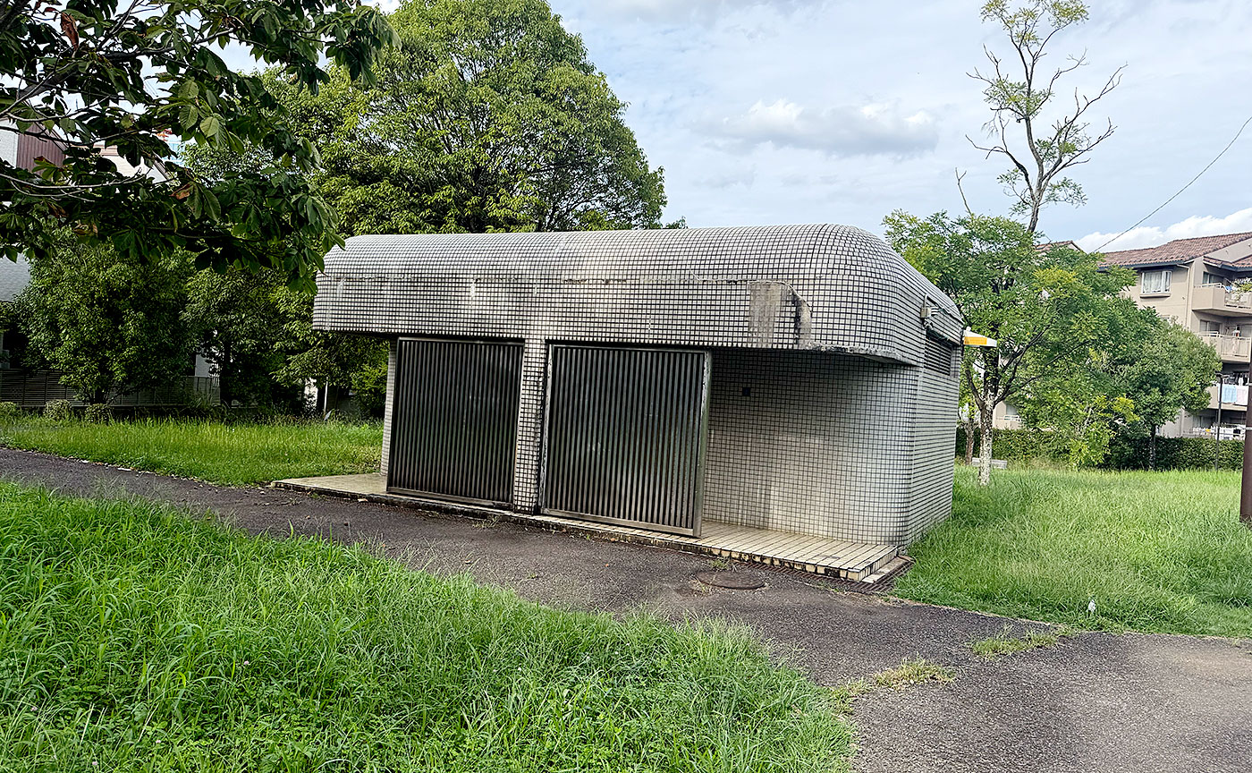 鶴牧東公園