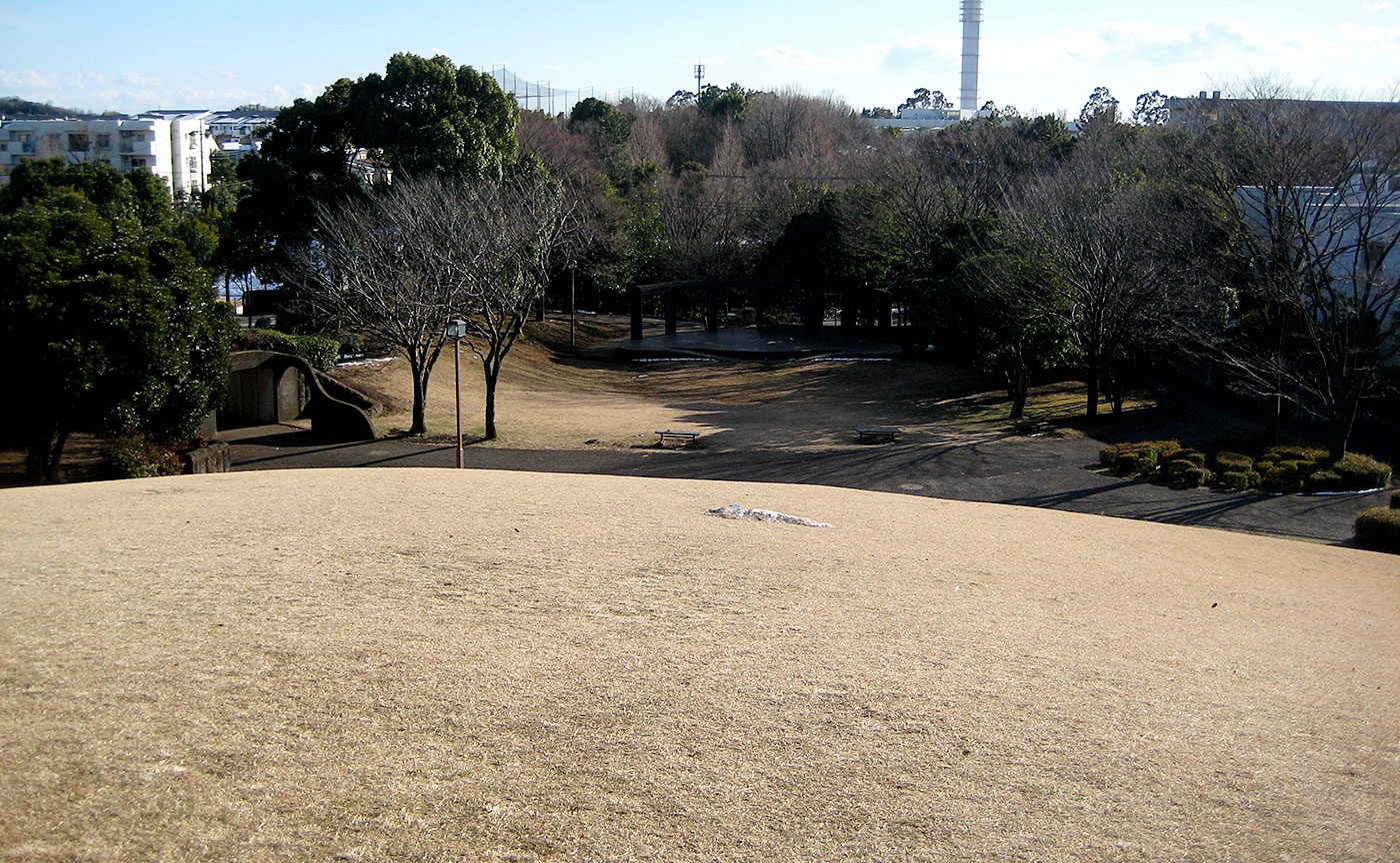 鶴牧東公園