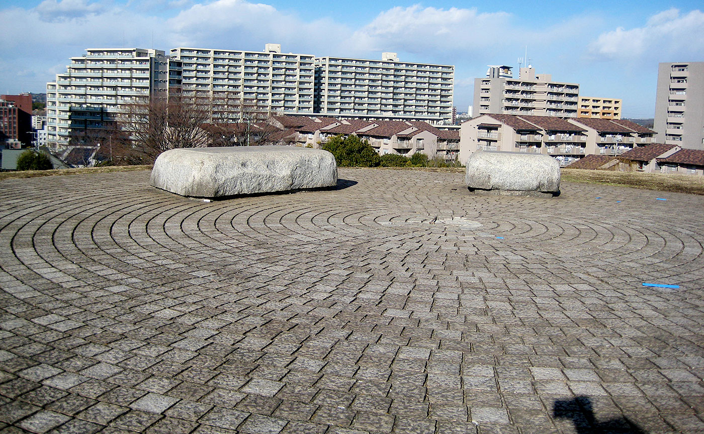 鶴牧東公園