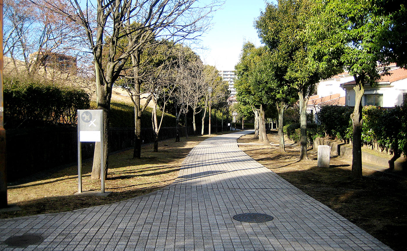 鶴牧東公園