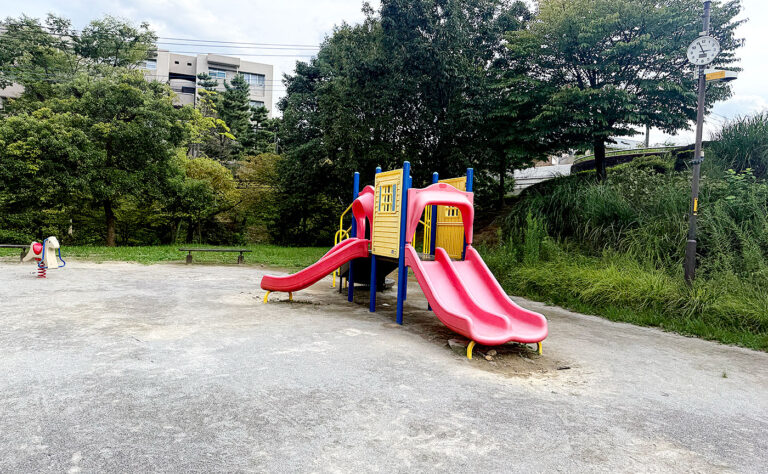 多摩市の公園