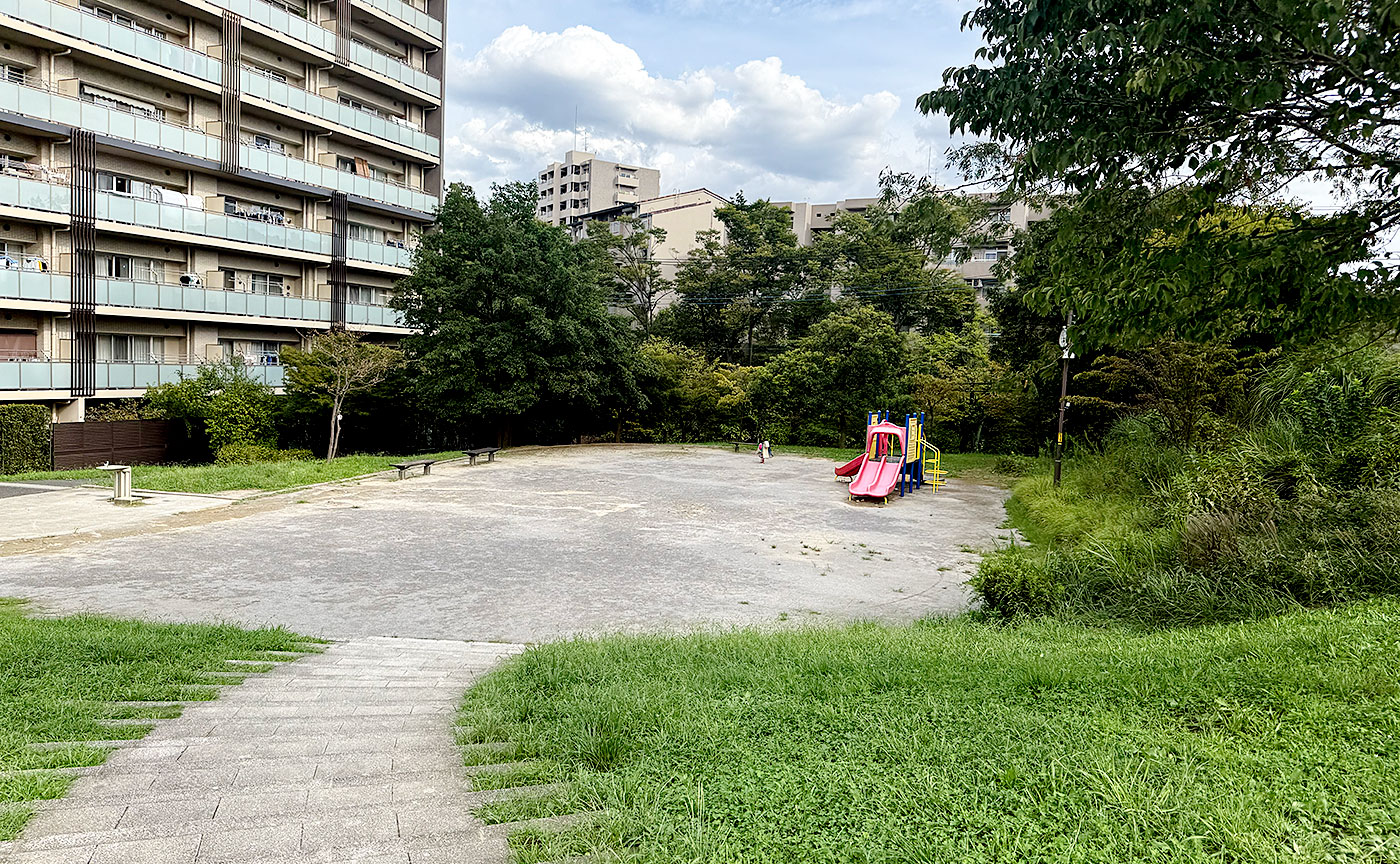 鶴牧第三公園