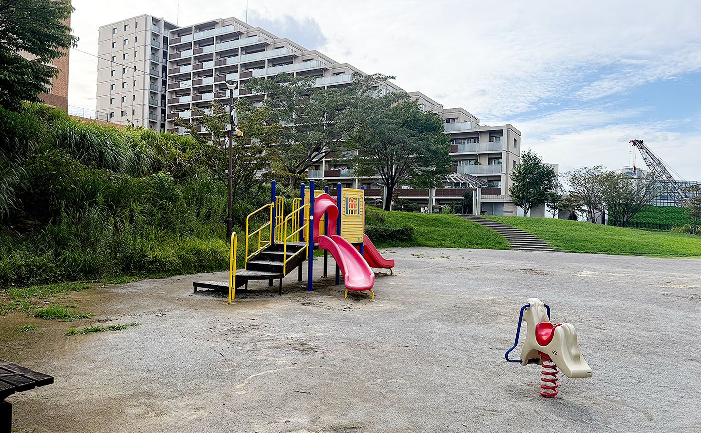 鶴牧第三公園