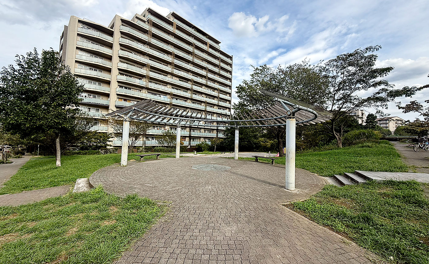 鶴牧第三公園