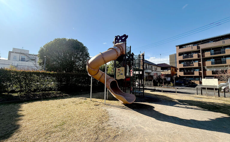 多摩市の公園