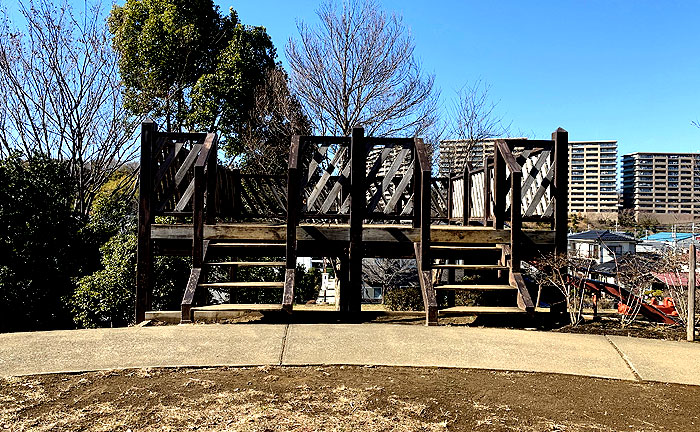 松木川端公園