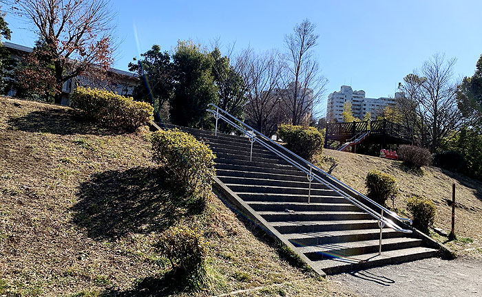 松木川端公園