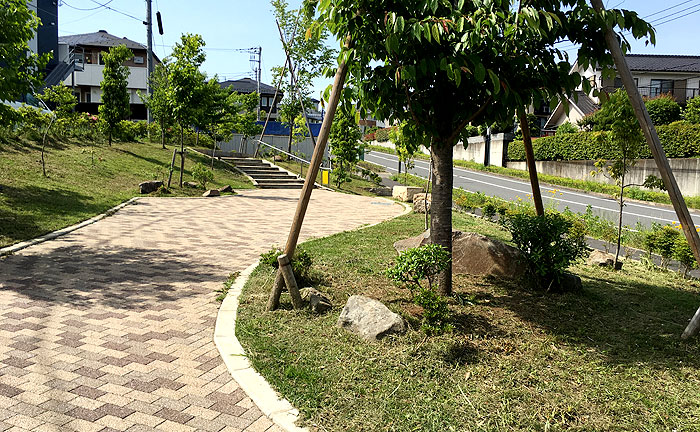 東山あゆみの公園