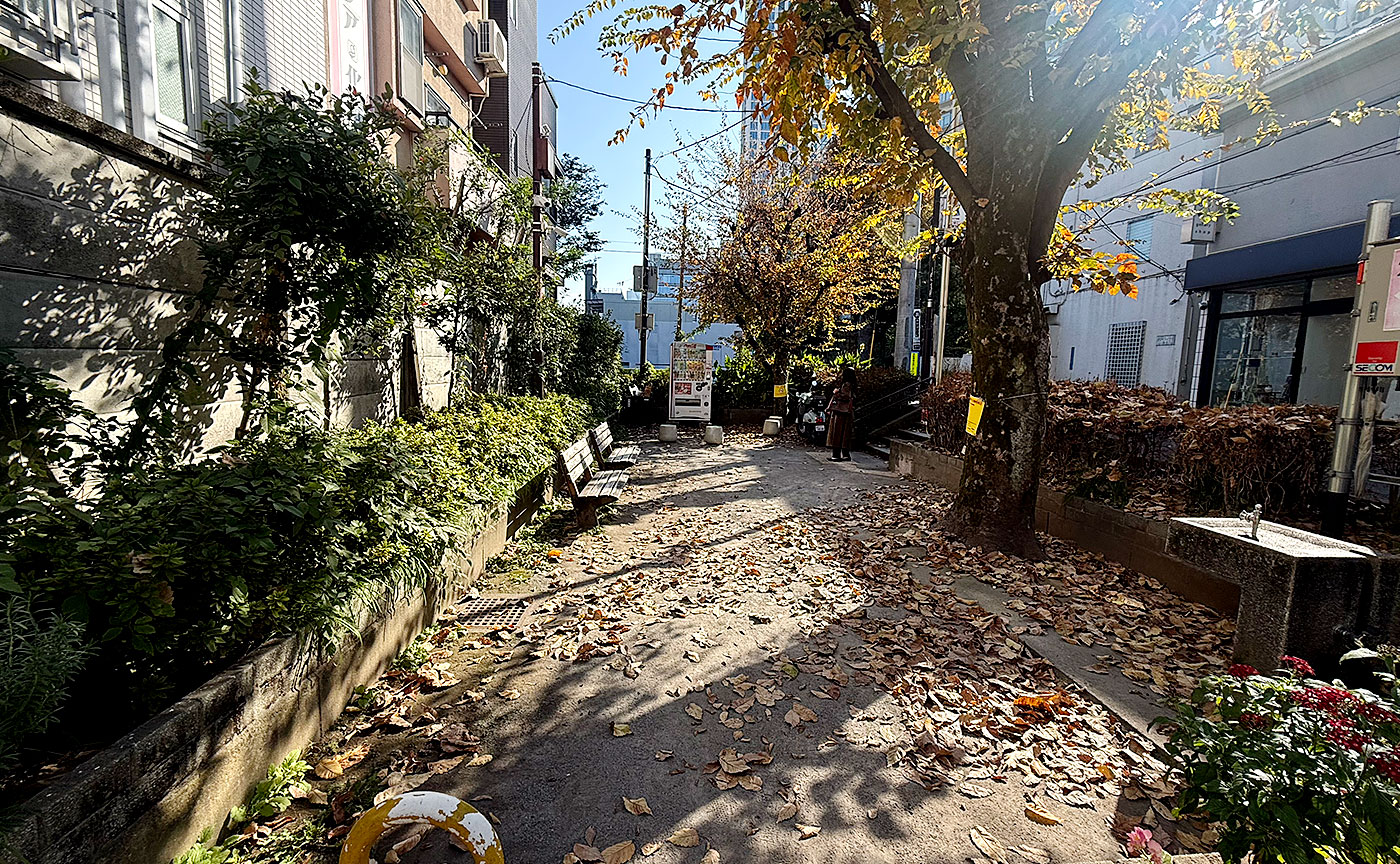 神宮前三丁目児童遊園地