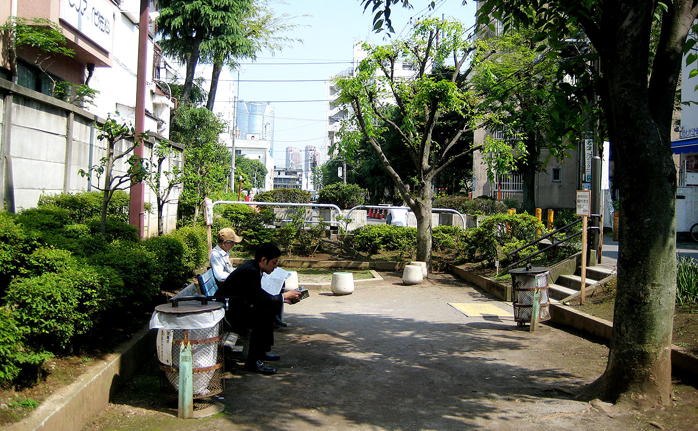 神宮前三丁目児童遊園地