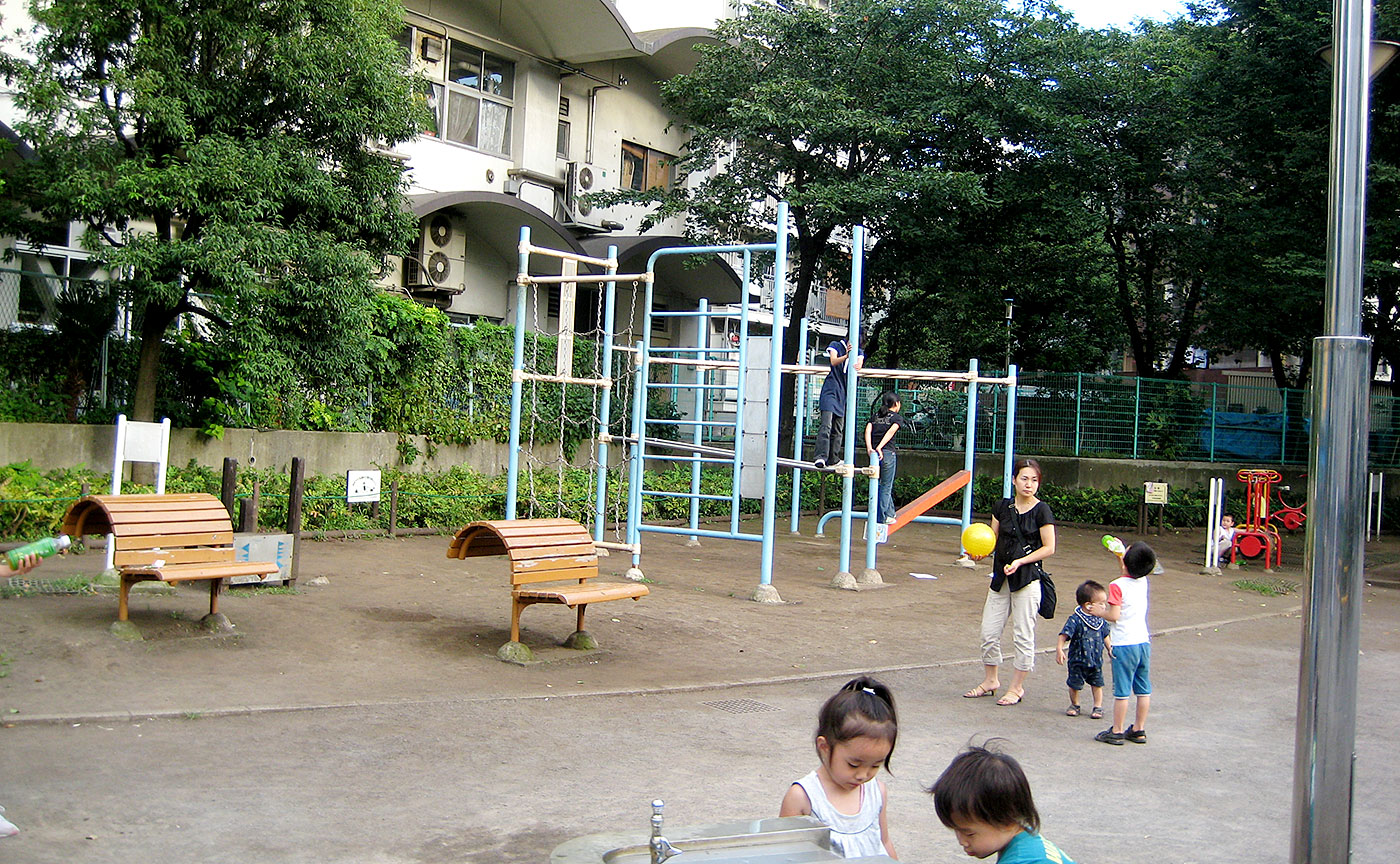 東日暮里一丁目公園