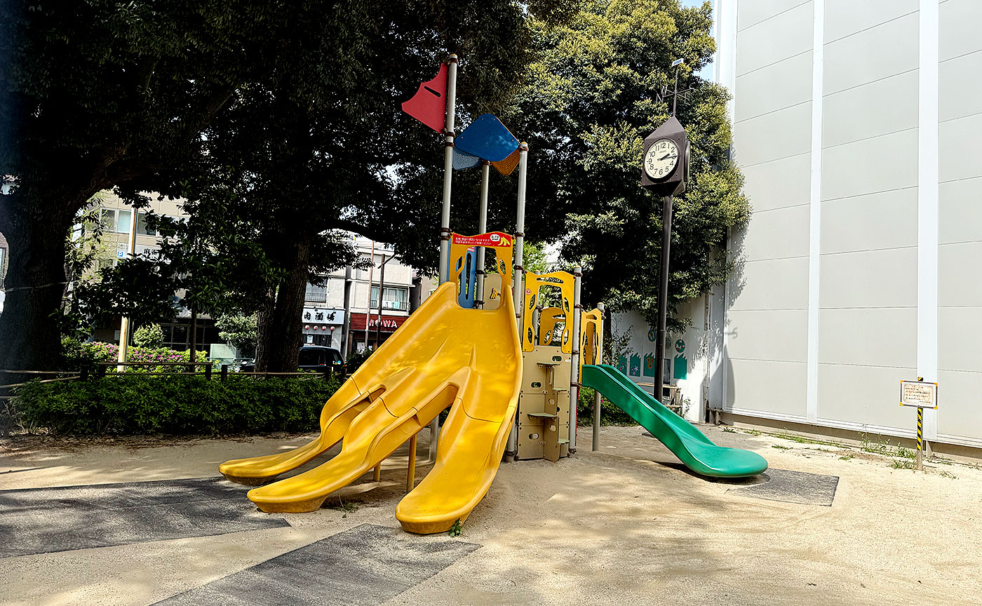 蚕糸の森公園