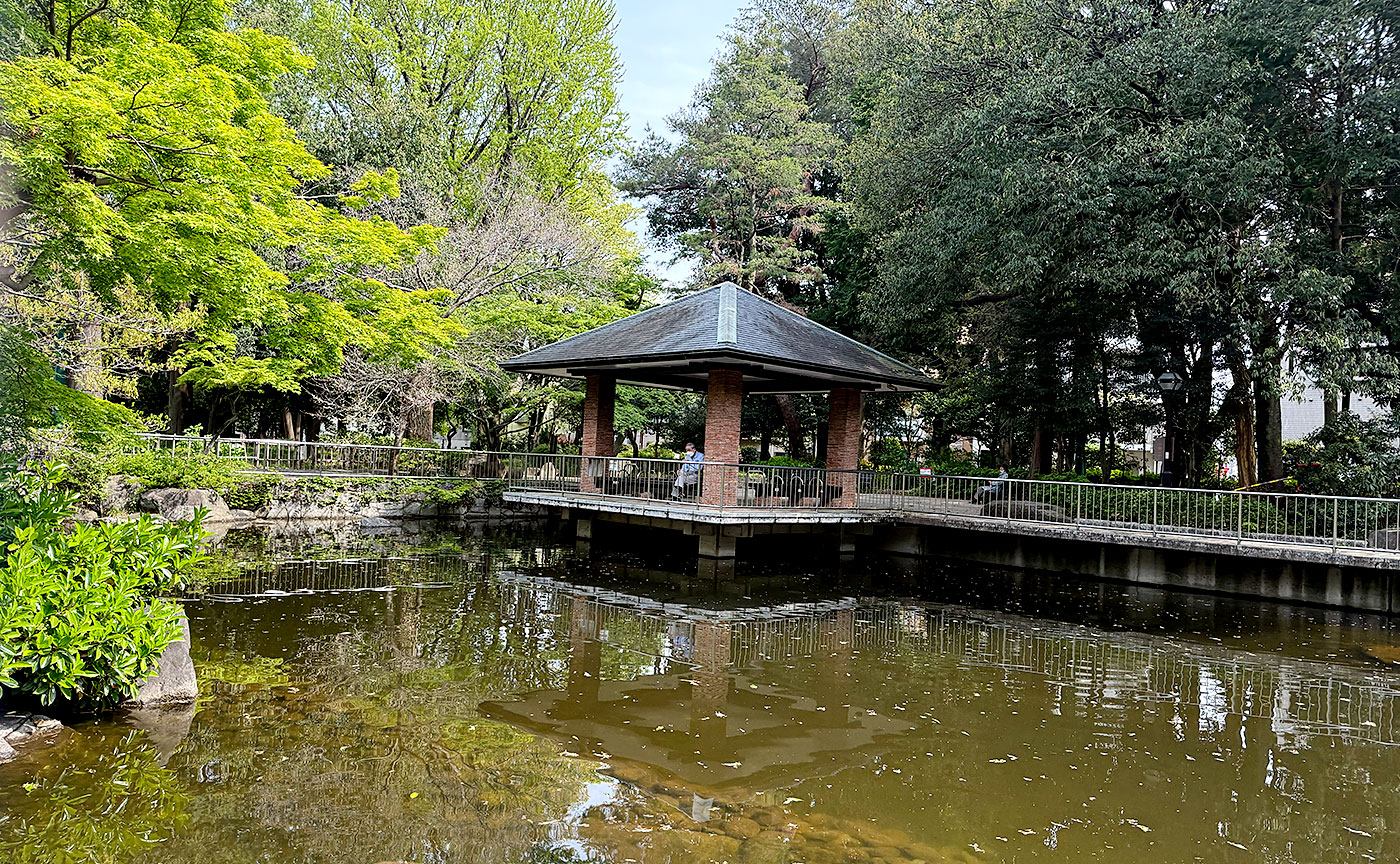 蚕糸の森公園