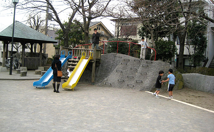 王子本町公園