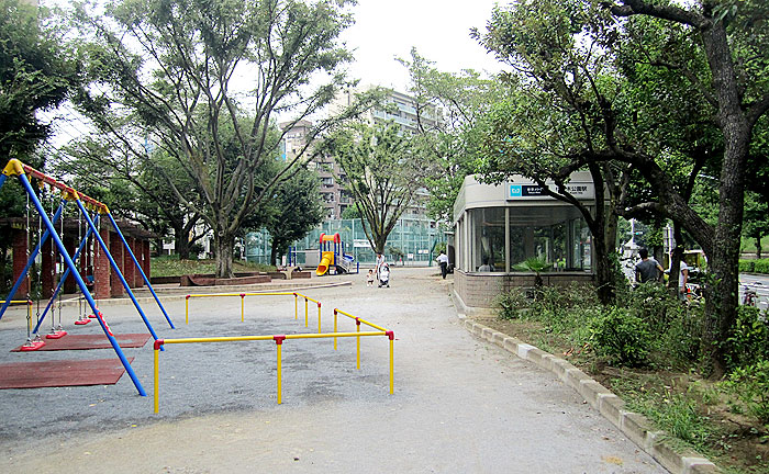 代々木深町小公園