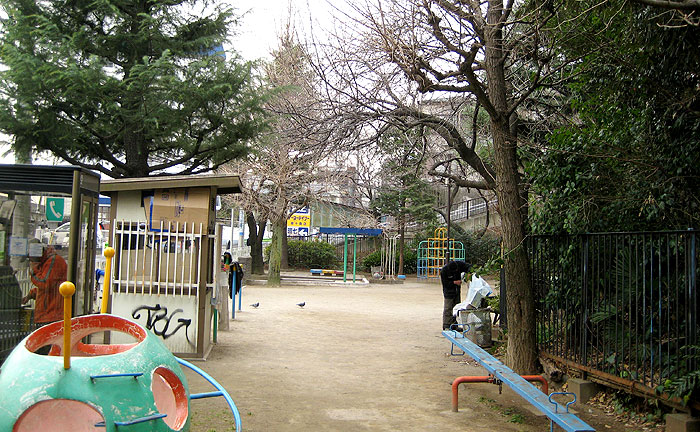 八幡山児童遊園