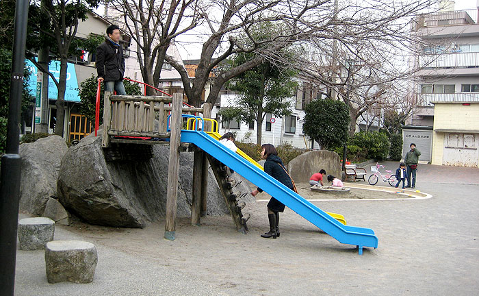 王子本町公園