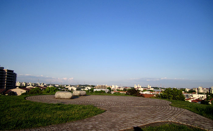 鶴牧東公園