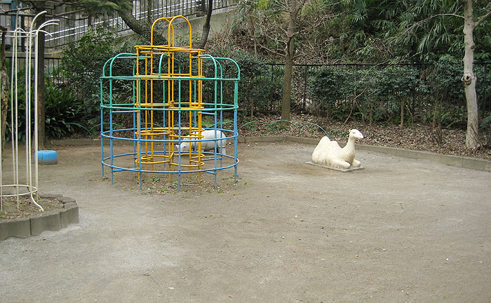 八幡山児童遊園