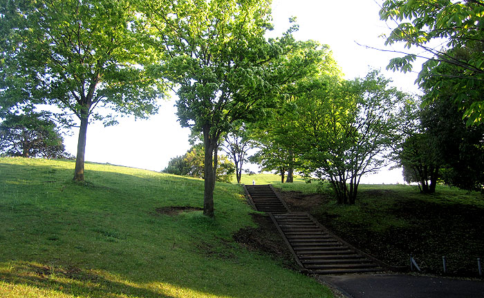 鶴牧東公園