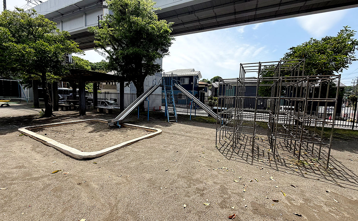 百村神化児童公園