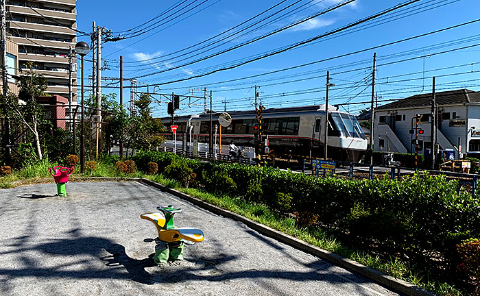 鶴川駅前五反田公園