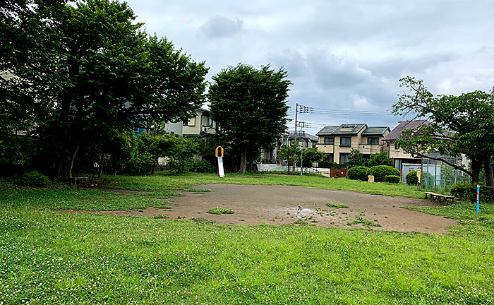 金井町栗谷児童公園