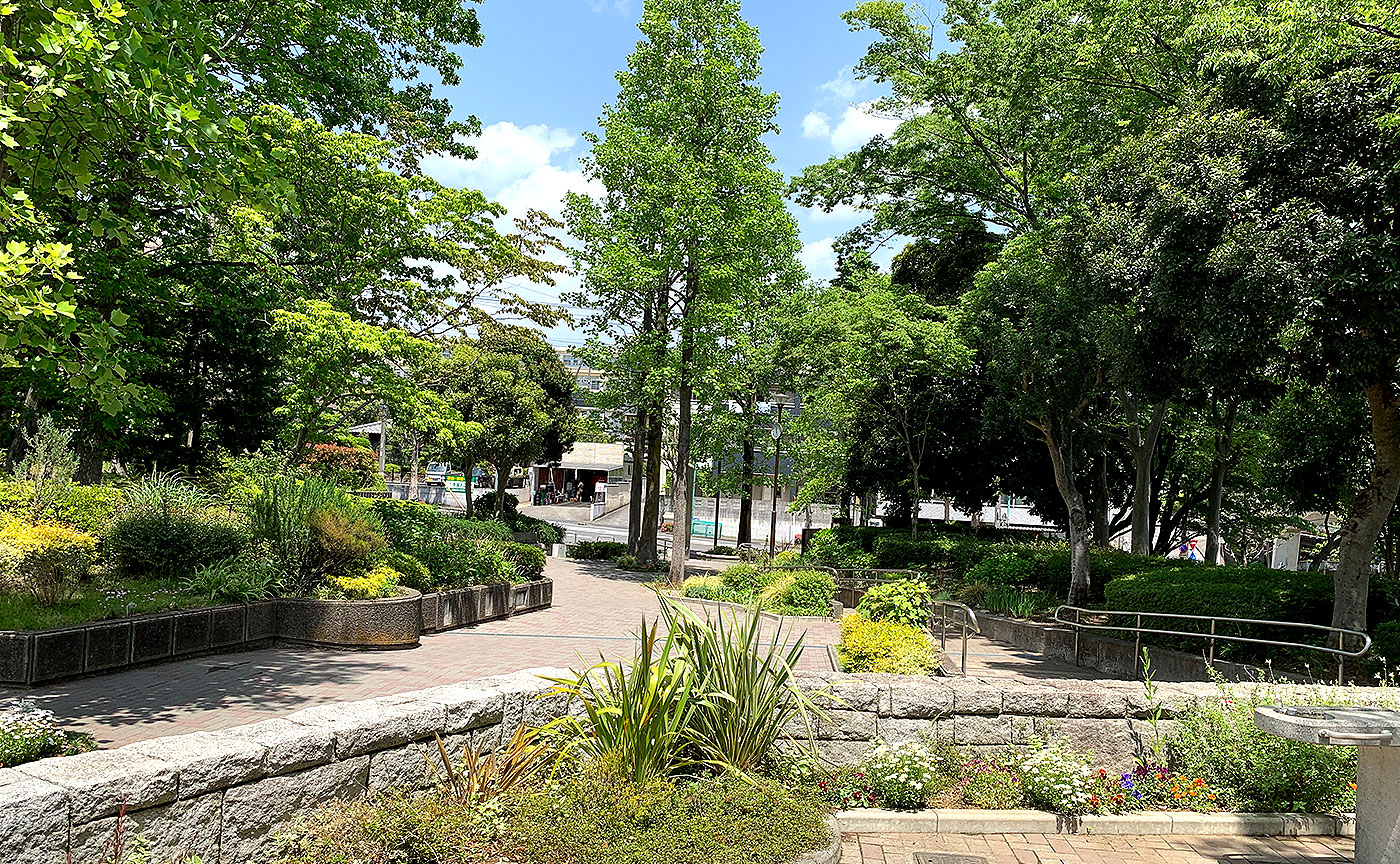 あざみ野三丁目東公園