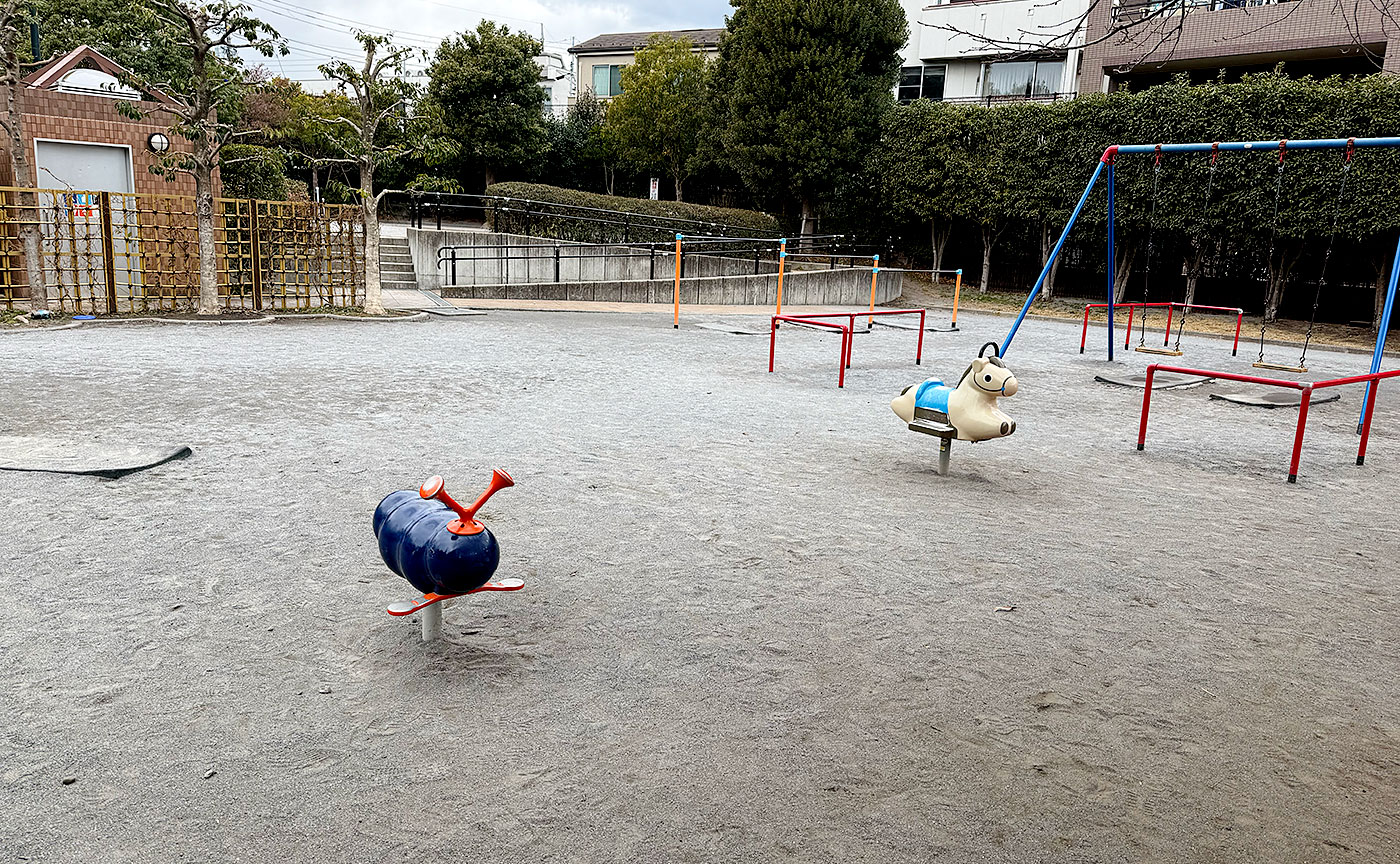 東中公園