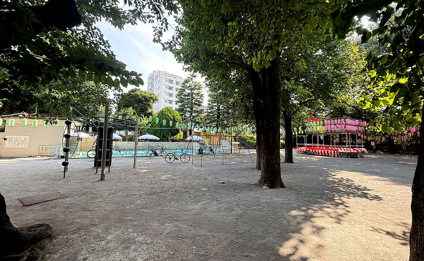 栄町公園