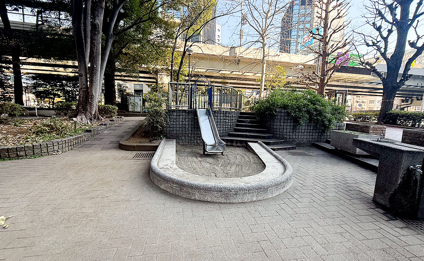 掘留北児童遊園