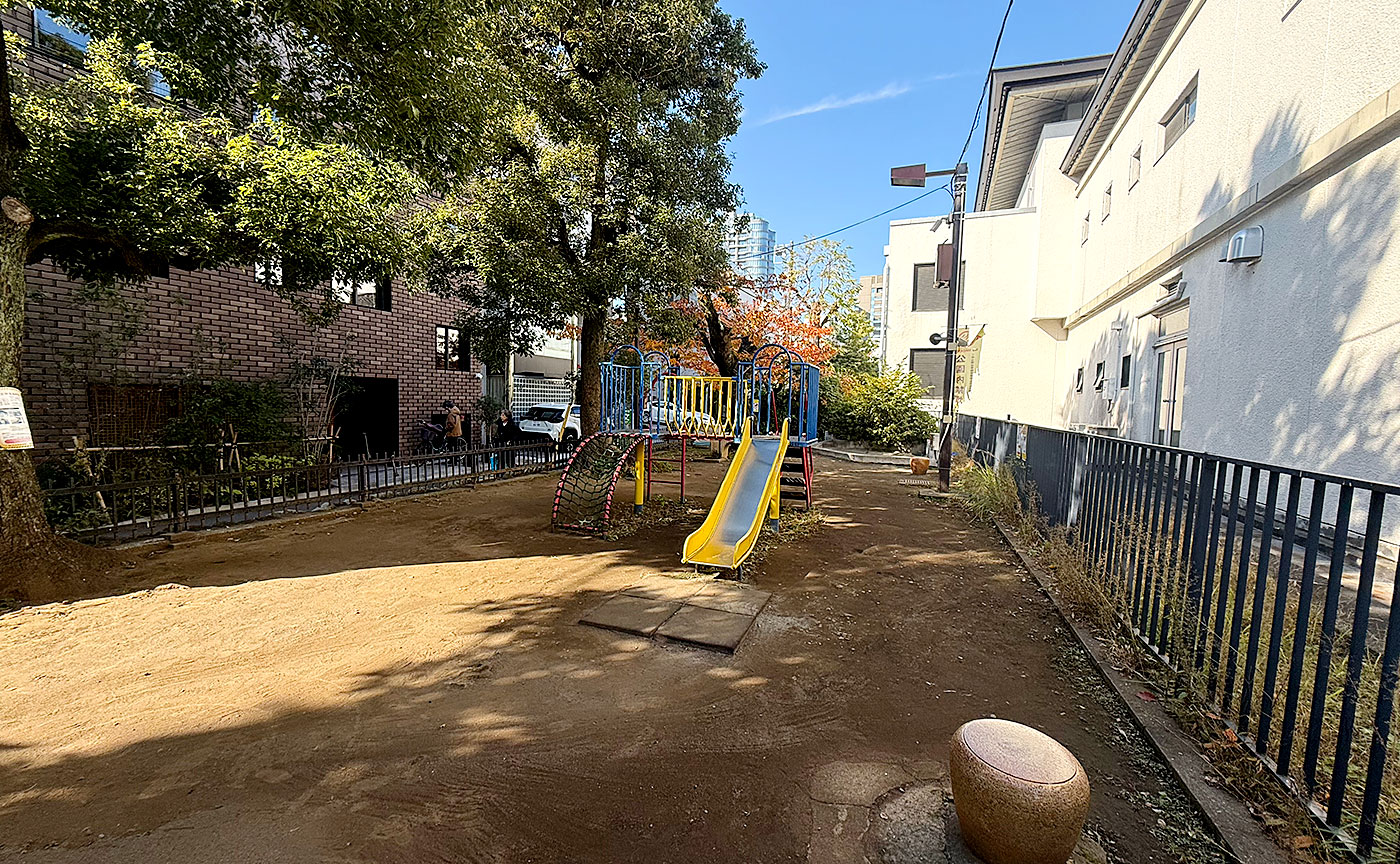 千駄ヶ谷四丁目児童遊園地