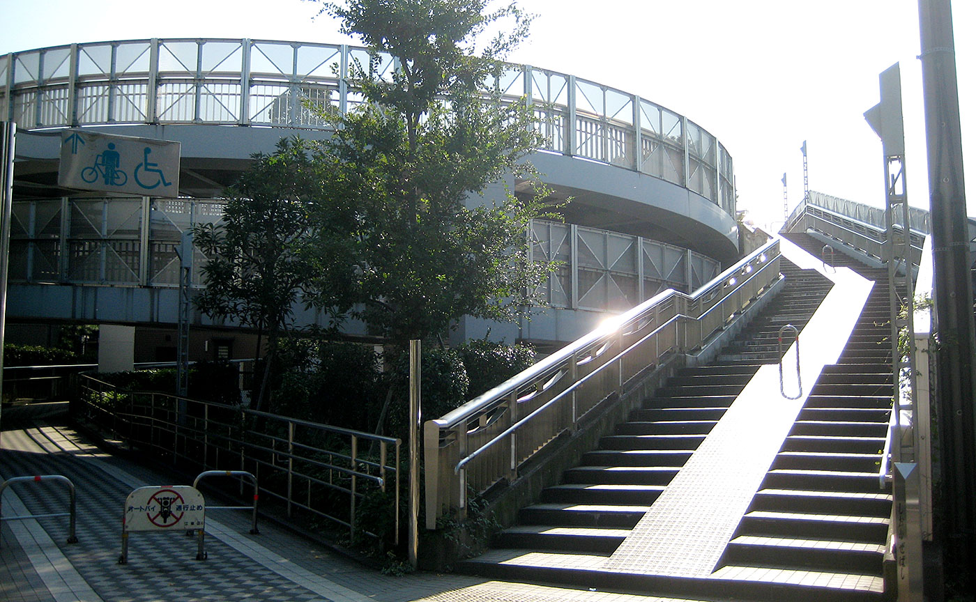しおかぜ橋塩浜公園