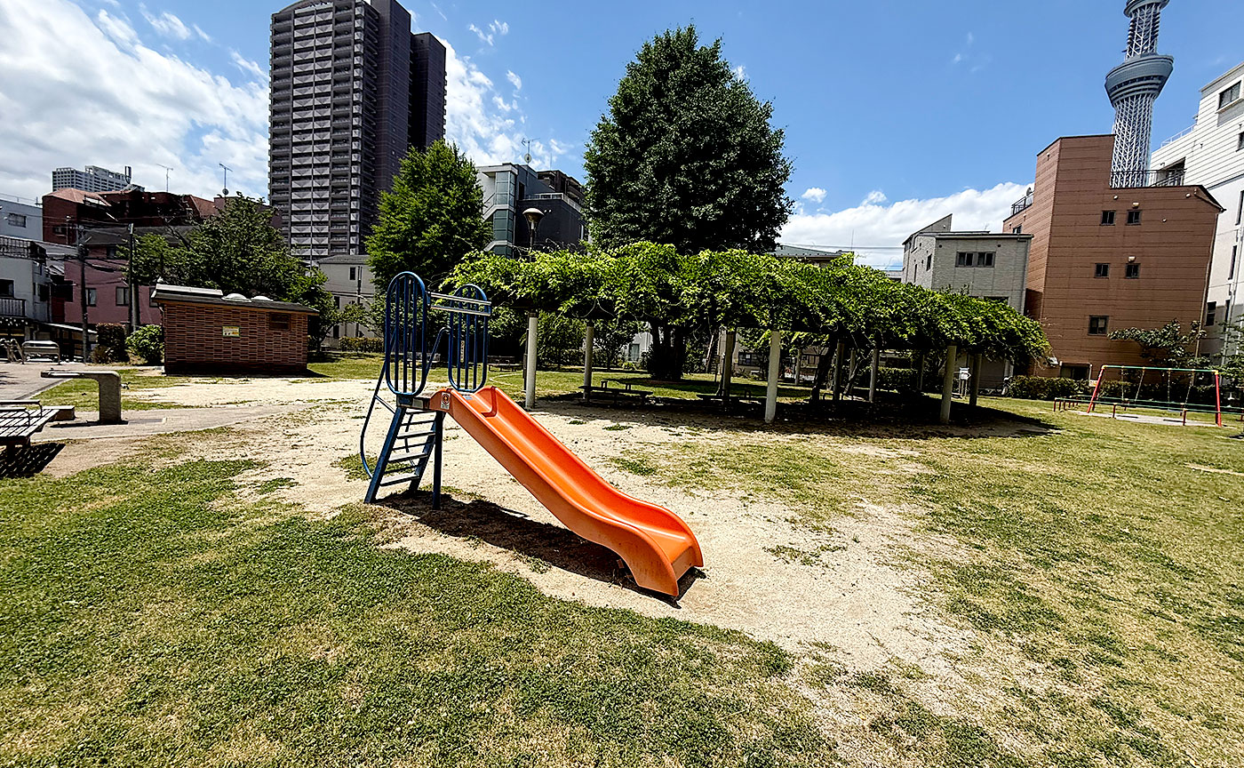 亀島小学校記念公園