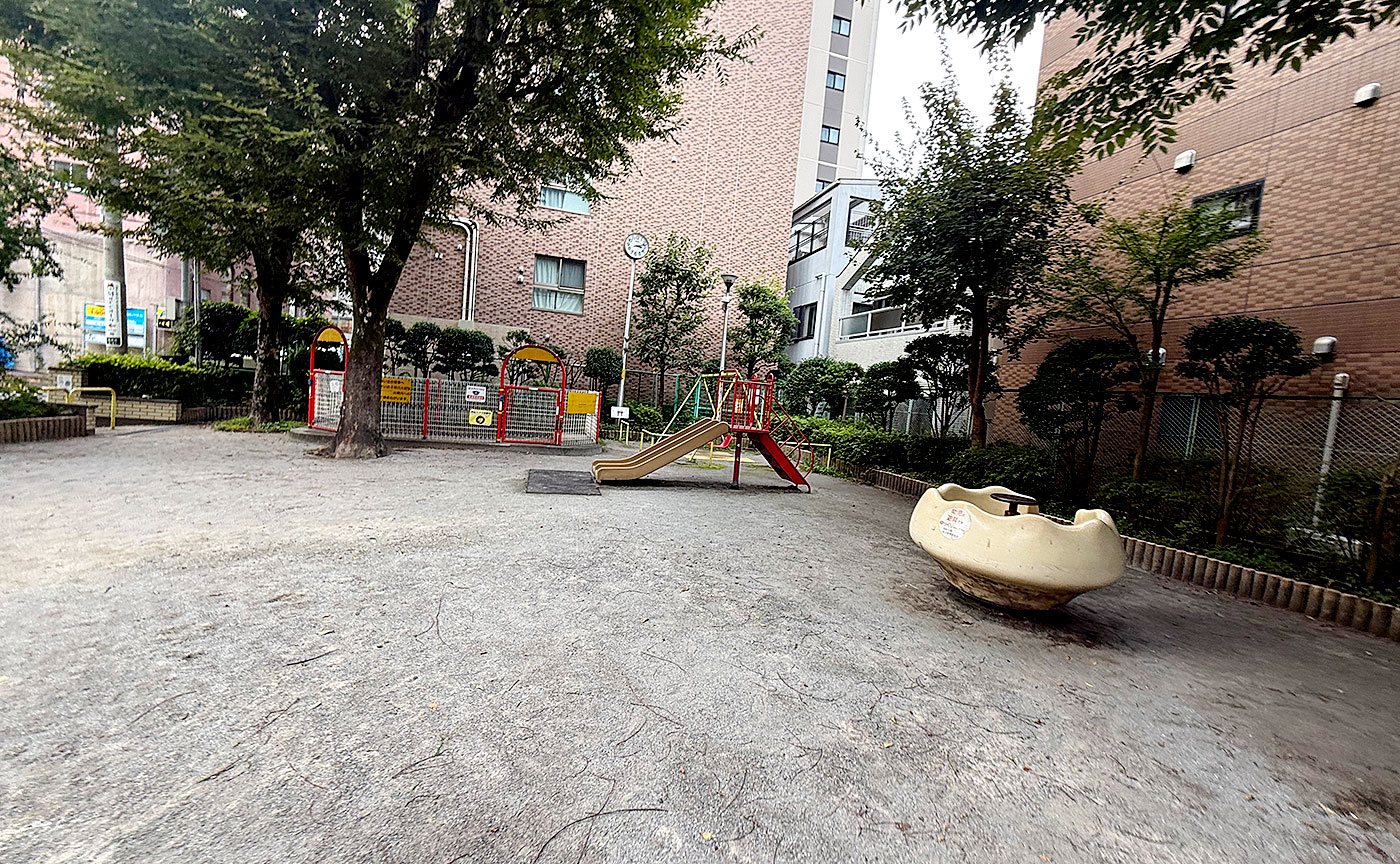 西浅草川村公園