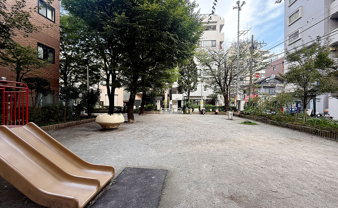 西浅草川村公園